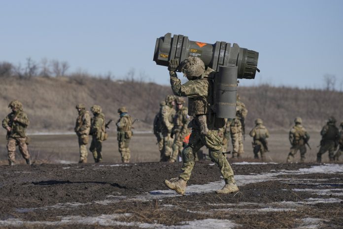 BERLIN   Ministria e Mbrojtjes dërgon 2000 armë antitank në Ukrainë