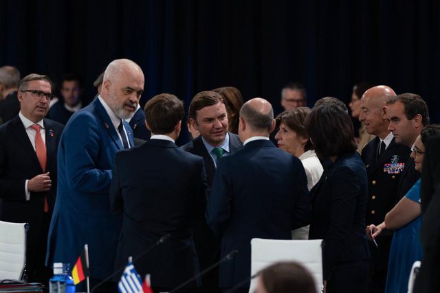 FOTOT: Rama betejë në samitin e NATO-s për heqjen e veto-s bullgare, takime “kokë më kokë” me krerët e BE-së