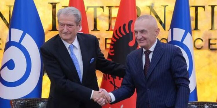 Anëtari i kryesisë së PD: Berisha e shikon Metën si një komerdare politike, do t’i japë trashëgim partinë